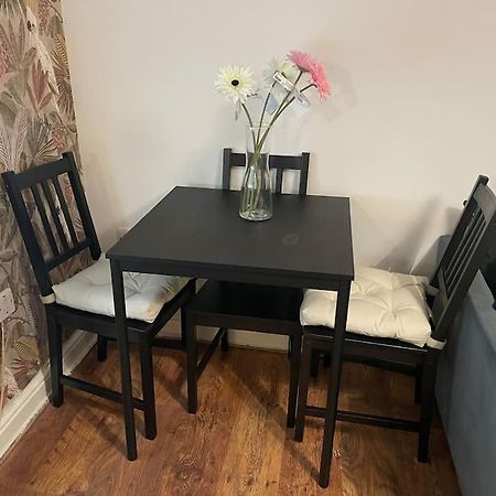Flamingo Apartments Woolwich Free Parking And Wi-Fi London Luaran gambar