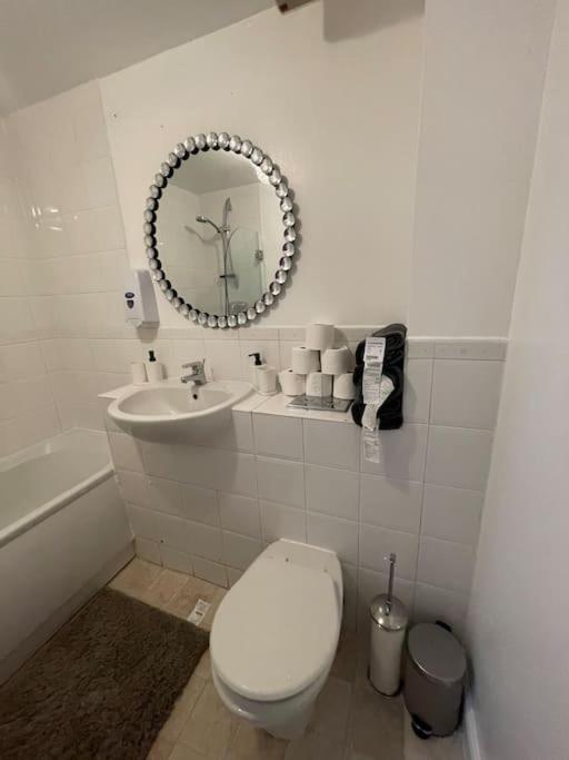 Flamingo Apartments Woolwich Free Parking And Wi-Fi London Luaran gambar
