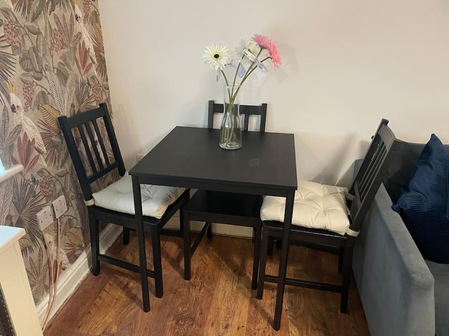 Flamingo Apartments Woolwich Free Parking And Wi-Fi London Luaran gambar