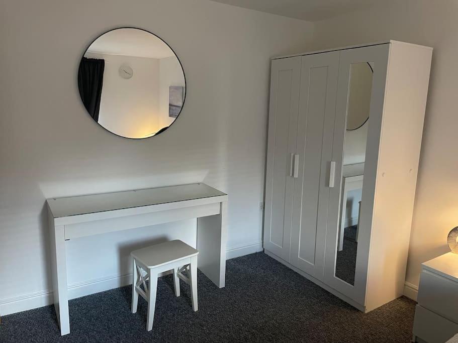 Flamingo Apartments Woolwich Free Parking And Wi-Fi London Luaran gambar